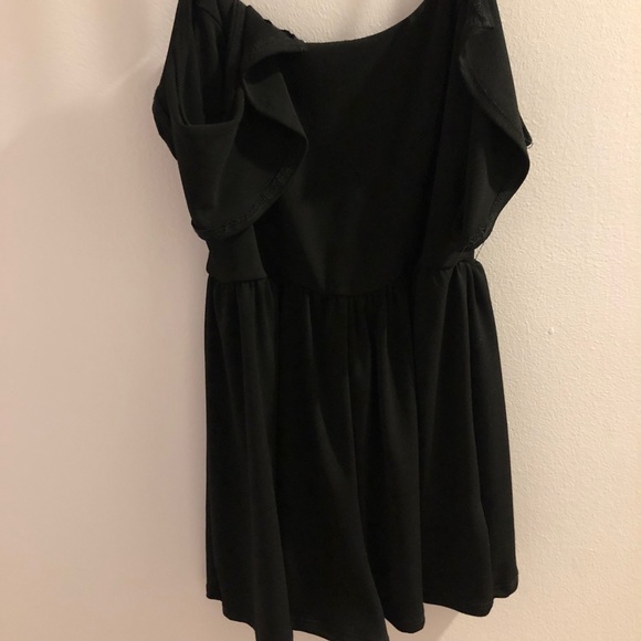 UO BLACK ROMPER - Picture 6 of 8